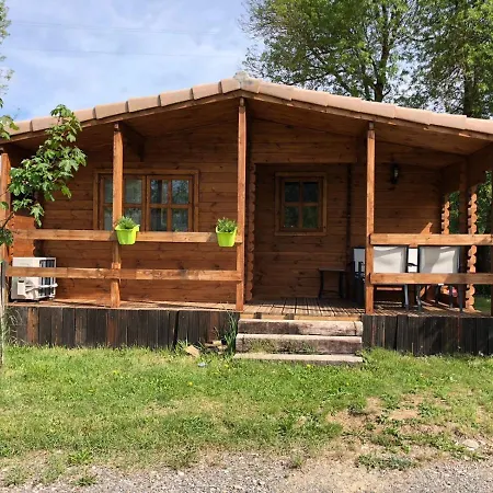 مكان تخييم Solopuent كاستيلو دي جاكا